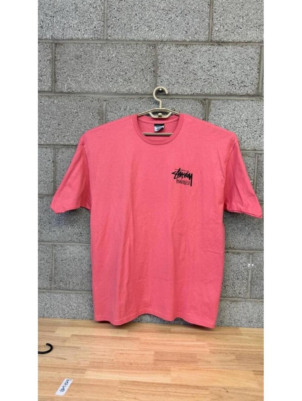 2020s Stussy Honolulu Pink Logo Graphic T-Shirt Cut Tag Mens XXL
